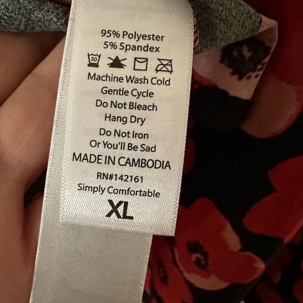 NWT LuLaRoe Women’s Olivia High/Low Maxi Skirt XL Black with Red Poppies Floral - Picture 5 of 7